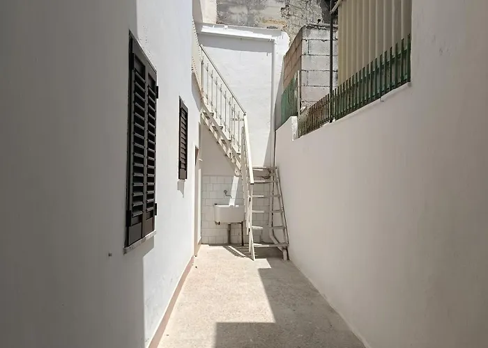 Casa Relax Castro Marina Daire